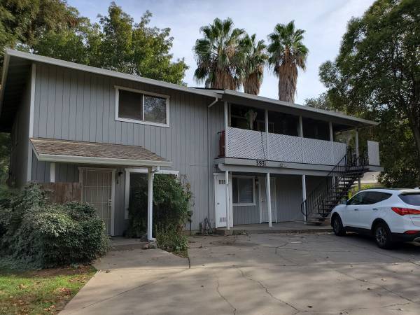 Triplex Apartment 1