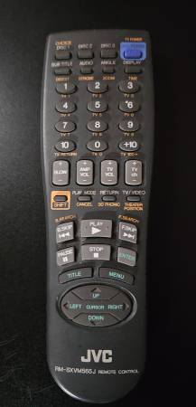 JVC XV-M565 DVD/CD 3 Drawer Changer With Optical Output