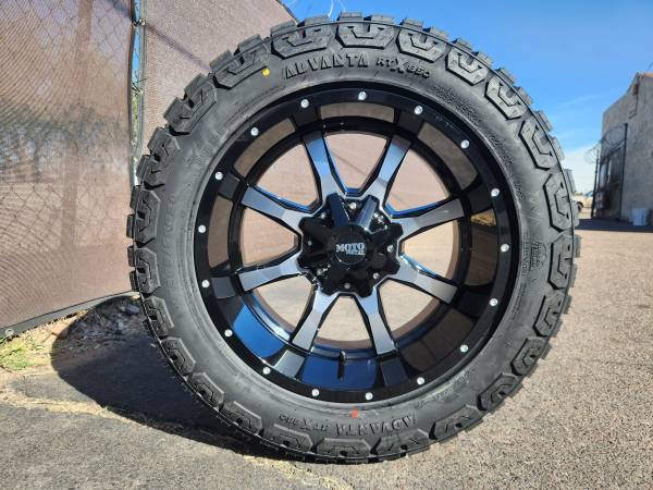 6lug 20x10 Moto Metal MO970 LT285/55R20 Advanta RT 10ply tires 1