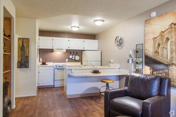 $772 TMLP 13-mo. | Studio 1 Bathroom - CALL NOW! (Albuquerque, Near the Big I)