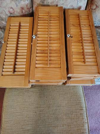 Wood Plantation window shutters (8) 1
