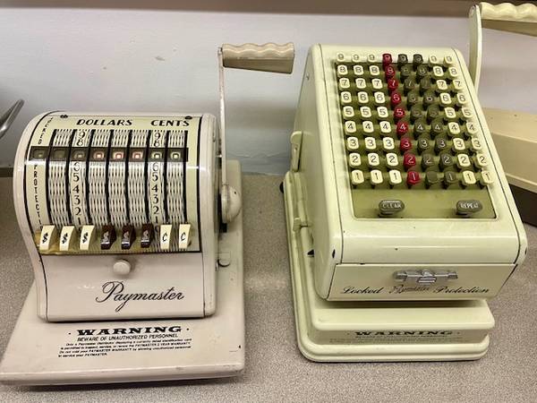 Vintage Paymaster check writer 1