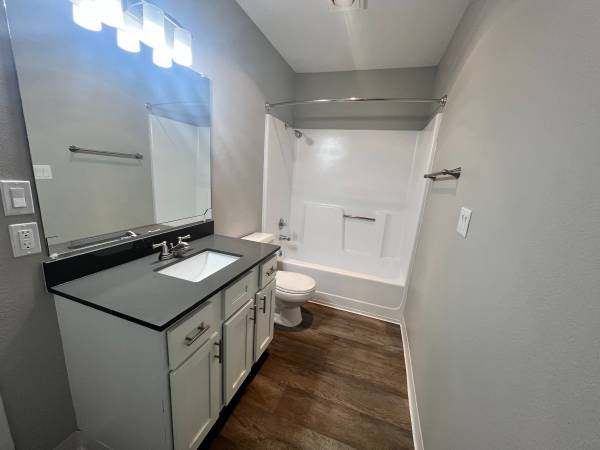 $1,458 / 1br - 721ft2 - 1st Floor 1 Bed w/ Walk-in Closet! ✨Save $400 on Move-in Fees! (14300 SW Teal Blvd Beaverton, OR)63956924057730124