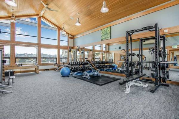 $4,203 / 1br - 832ft2 - 1B/1B, Situated in Mill Valley!, Natural Stone Countertops (mill valley)63622957900545121