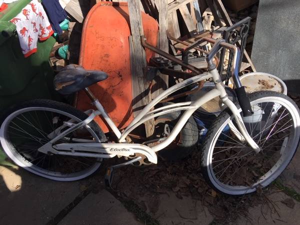 Huffy classic VINTAGE beach cruiser needs repair & cleaning 1
