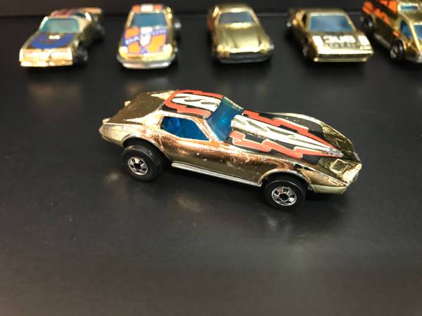 1975 Corvette Stingray (Gold) - Hot Wheels (Collectible) 1