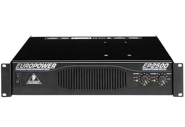Behringer EP2500 Power Amp 1