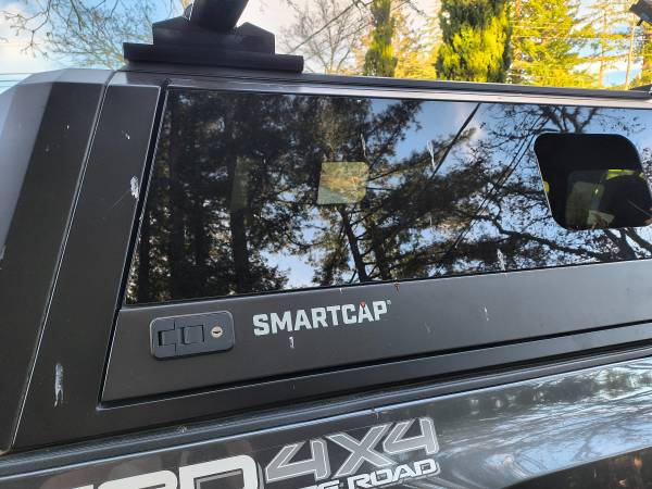RSI EVO Smartcap camper shell for gen 3 toyota Tacoma 5ft 1