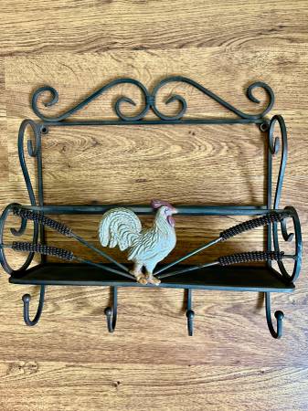 Cast Iron Rooster Wall Shelf Organizer 1