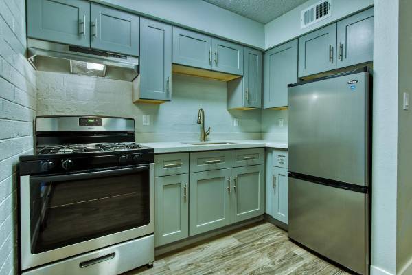 $1,525 / 2br - 800ft2 - Must-See 2 BR-Upgraded Kitchen, Fresh & Stylish (Casa Mesa II)64024999910915122