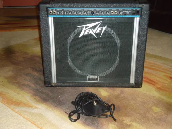 PEAVEY SPECIAL 112 1