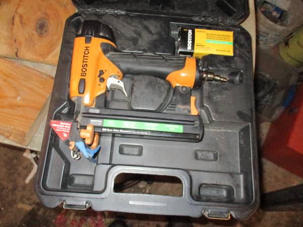 bostitch flooding stapler 1