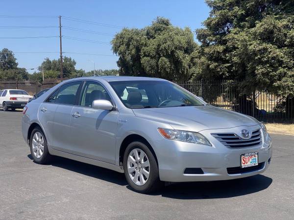 2007 Toyota Camry Hybrid – 115K Millas – Excelente Consumo de Combustible – Título Limpio - $8,45063624095023107122