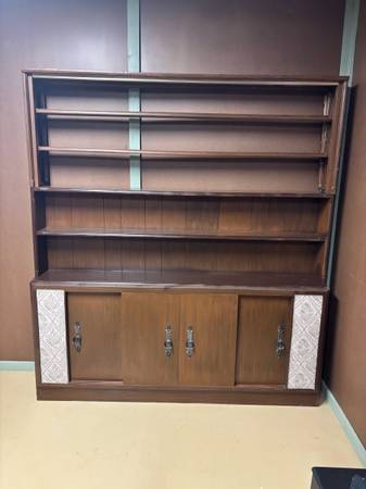 China Cabinet / Buffet 1