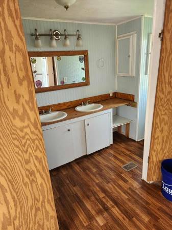 $25,500 / 2br - ****SINGLEWIDE WITH METAL ROOF WINDZONE 2, PLYWOOD FLOORS & FESH PAINT (Lake City)63823026415873123