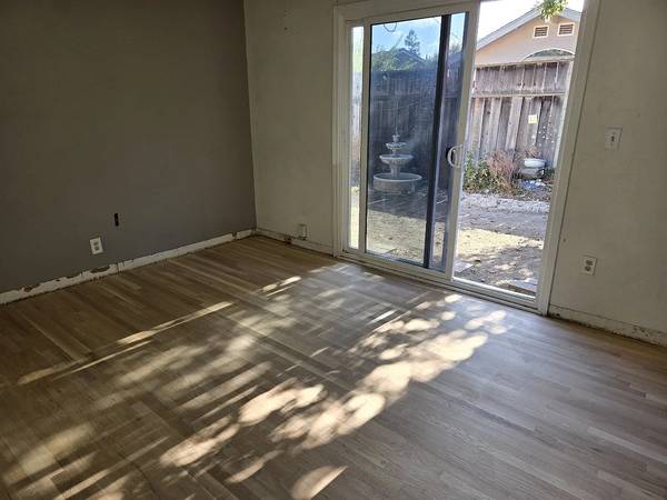 $1,450 / 3br - 💟Acogedor apartamento de 3 habitaciones y 1 baño está ubicado !!💟 (san jose east)63824143688835122