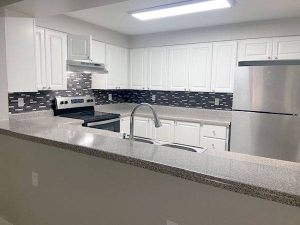 $2,295 / 1br - 873ft2 - 1BR 1BA apt, Open concept! Luxury vanity, Washer & dryer in your home (Redmond/Bellevue/Microsoft)63688277658499121