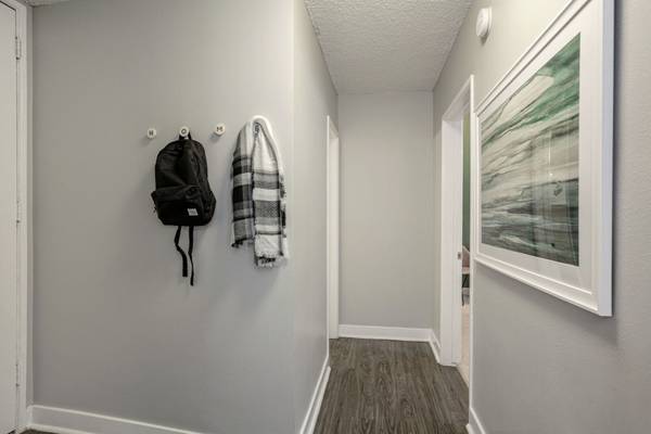 $2,124 / 300ft2 - UCLA Adjacent – Quartz Countertops and Stainless Steel Appliances (Westwood/UCLA)63912984799106122