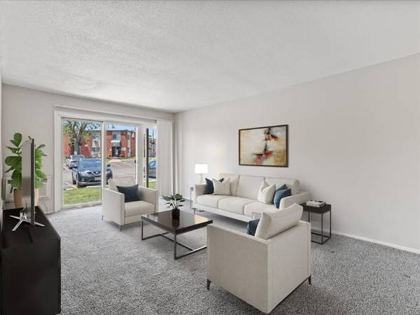 $760 / 1 habitación - 650 pies² - ¡Esté aquí, esté en casa, sea feliz! (al lado de la Interestatal 380)63679458572291124