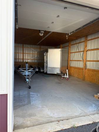 $2,000 / 1000ft2 - LARGE GARAGE ON ROUTE 1 NORTH (LYNNFIELD)63996548867203121
