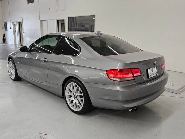 2009 BMW 3 Series 328i xDrive - $10,999 (#1 Pre-owned Selection)63474953410817122