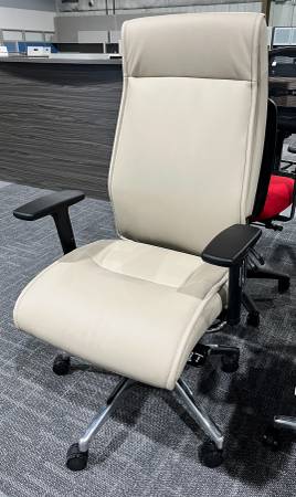 Tan Leather Executive High Back Office Chair 1