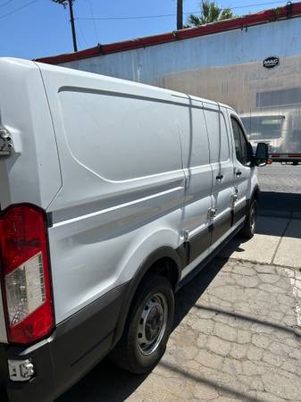 2016 Ford transit 250 - $12,500 (Downey)63618287941763122