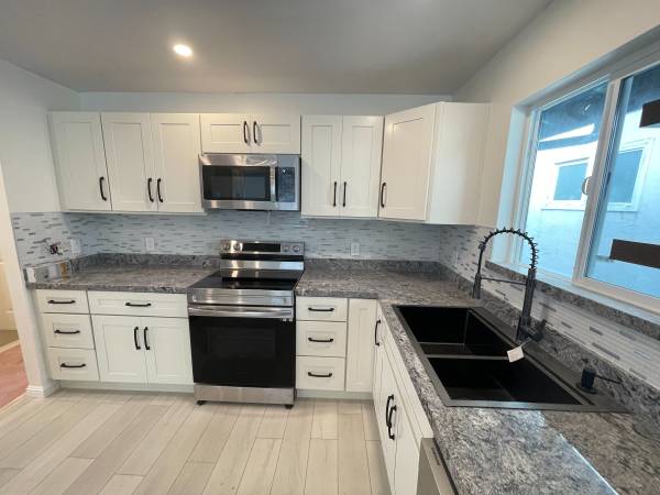 $5,895 / 4br - 2000ft2 - ALL NEW!! MUST SEE!! Gorgeous home! Turnkey! Four Bedrooms! Garage! (daly city)63687405663873124