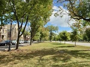 $365,000 / 2br - MAKE AN OFFER- condo (CHICAGO)63898603282946121
