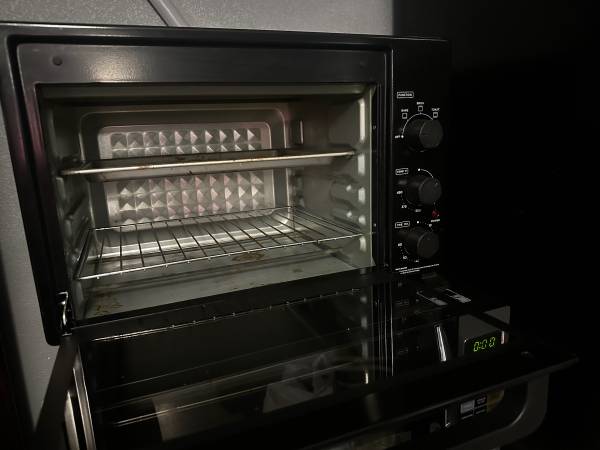 Toaster oven 1