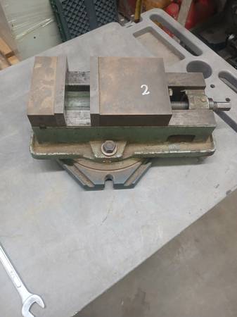 Precision 6-inch swivel vice 1