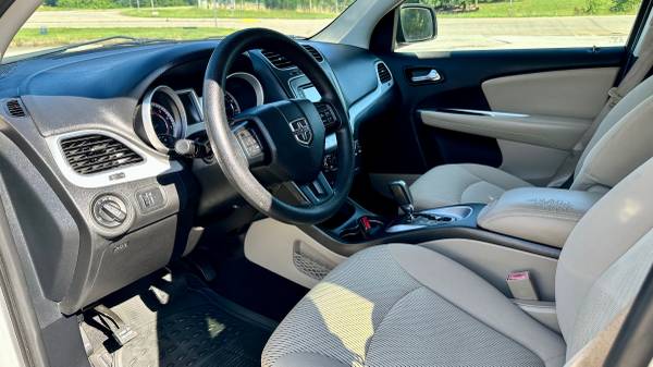 2015 Dodge Journey SXT – SUV limpio, sin problemas mecánicos – 142 mil millas - $7,29963617434908033124