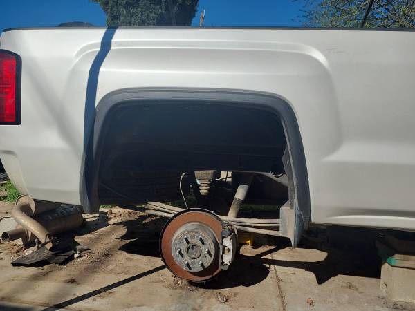 2015 GMC Sierra 4x4 1500 parts - $1 (Riverbank)63470292707841120