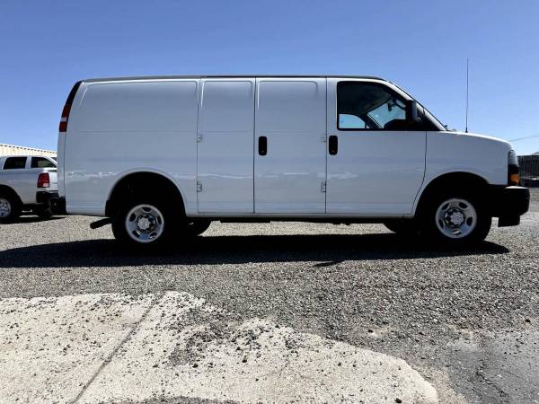 2018 Chevrolet Express 2500 - Photo 5
