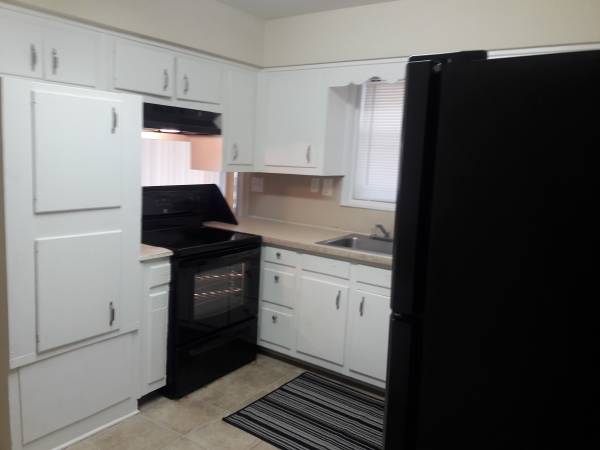 $250 / 1br - Looking For Mature roommate:Senior Retirees, & SSI Welcomed (Stone Mountain)63921560300418122