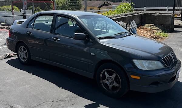 Lancer ES Mitsubishi 2002 - Título limpio - Necesita motor - $2,000 (Snohomish)63622830301315120
