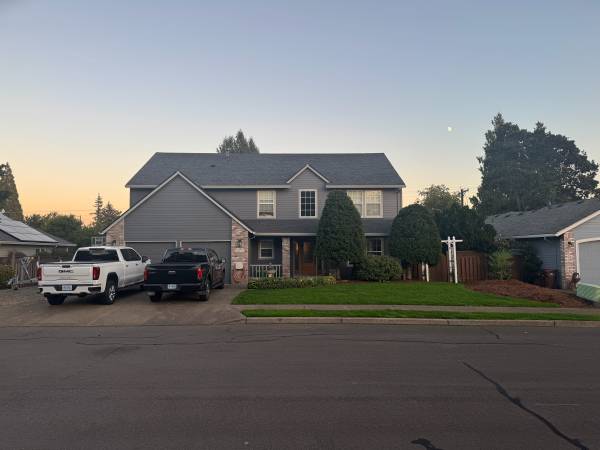 $800,000 / 5 dormitorios - 2582 pies² - En venta: impresionante casa de 5 dormitorios y 3 baños en Ainsworth Estates, Oregon City (West Linn)