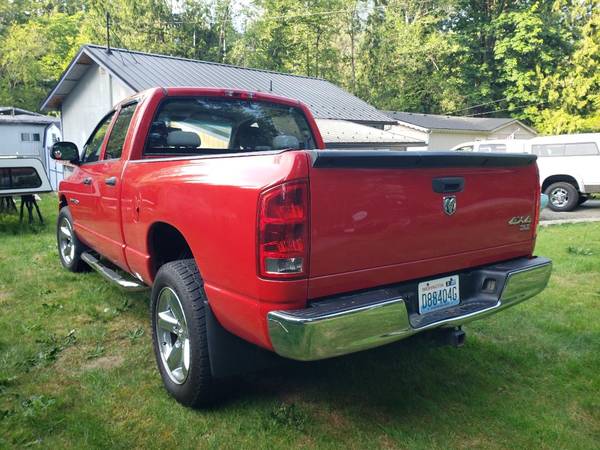 2006 Dodge Ram 1500 SLT 4WD - $14,500 (Goldbar)63624396077313122