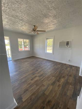 $1,100 / 3br - 1120ft2 - COTTONDALE FL Casa de 3 habitaciones y 1 baño EN ALQUILER (Cottondale)63736196753155122