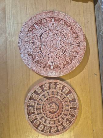 2 Aztec Mayan calendars wall art 1