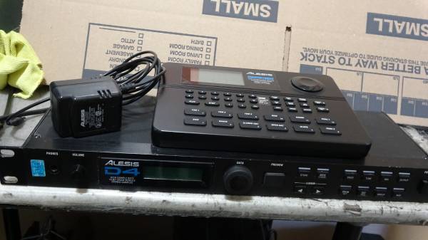 ALESIS SR-16 Drum Machine & ALESIS D4 Drum Moduleplus ALESIS adaptor 1