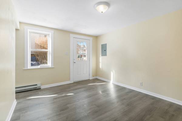 $185,000 / 6br - Investors Alert: Fully Occupied Four Unit in New Kensington- Linden64013373837057120