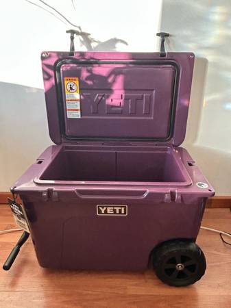 Yeti Tundra Haul Cooler 1