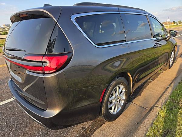 2022 Chrysler Pacifica Touring L FWD - $21995,0063481250536833124