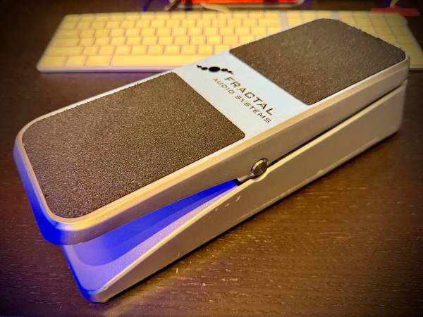 Fractal Audio EV-1 Expression/Volume pedal - musical instruments