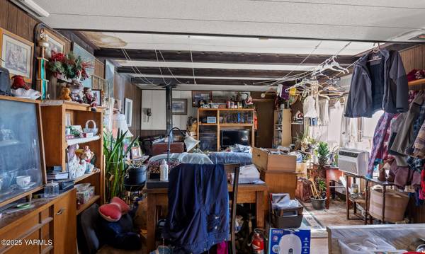 $150,000 / 2br - 840ft2 - 100% OFF GRID LIVING! (Yakima)64319760103427123