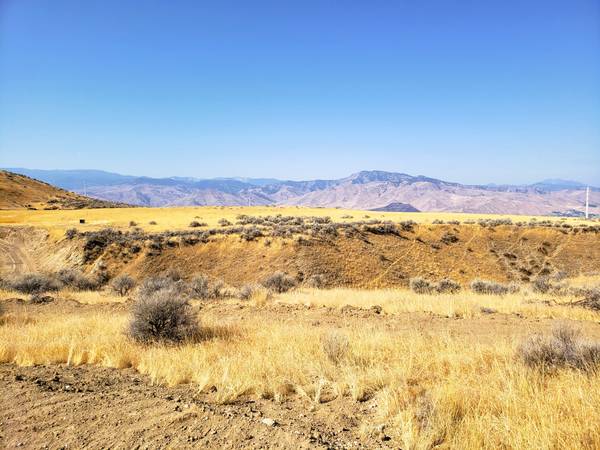 $55,000 5.87 Acre Parcel in North East Wenatchee (East Wenatchee WA)63654683955843122