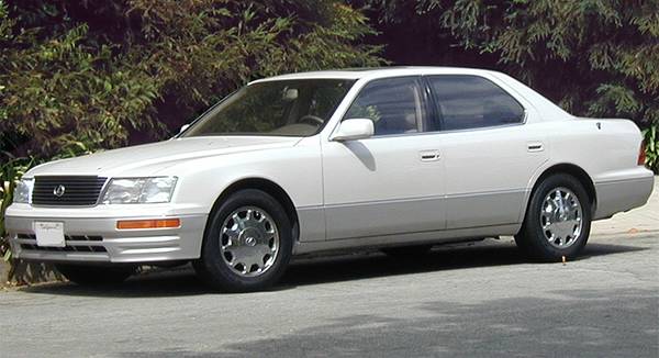Blanco Lexus LS 400 de 1997 en buenas condiciones - $6.000 (San Mateo)63477448350979122