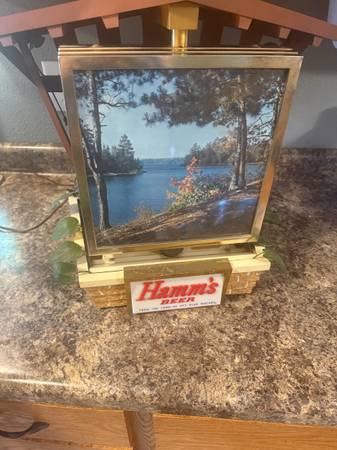 Vintage Hamm’s Beer rotating lighted advertising clock/sign 1