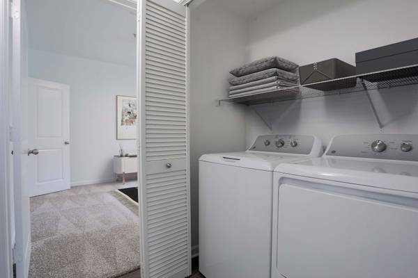 $2,415 / 2hab - 1060ft2 - 2HAB2BA RENOVADO ~ LLAME AHORA PARA UNA VISITA~ (NORTH NATOMAS)63844736204929121